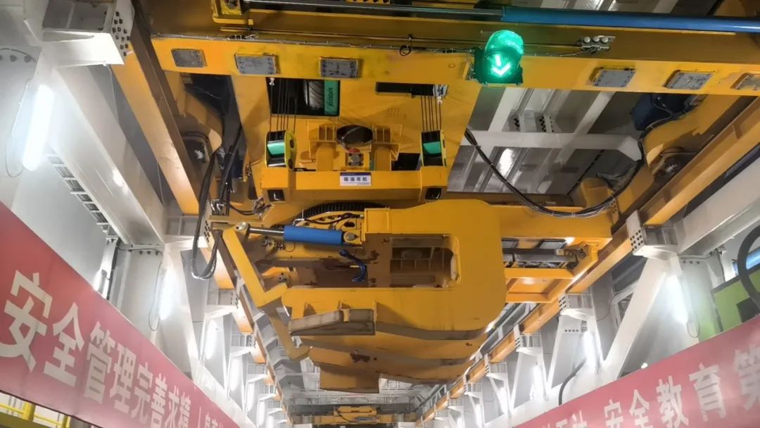 匠心制造 J9官网UNI800助力大国重器钢铁“穿山甲” 匠心制造 J9官网UNI800助力大国重器钢铁“穿山甲”