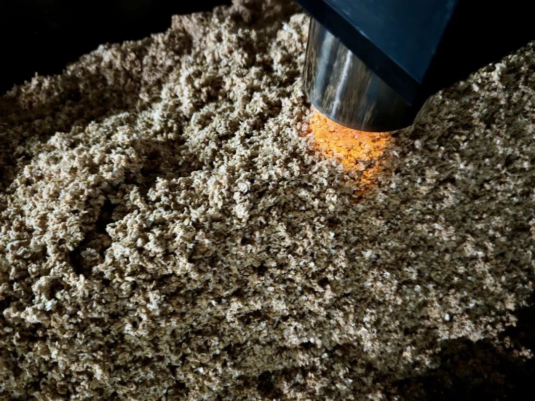 J9官网IM2000型红外水分仪|助力酿酒业酒曲水分在线检测及控制 J9官网IM2000型红外水分仪|助力酿酒业酒曲水分在线检测及控制