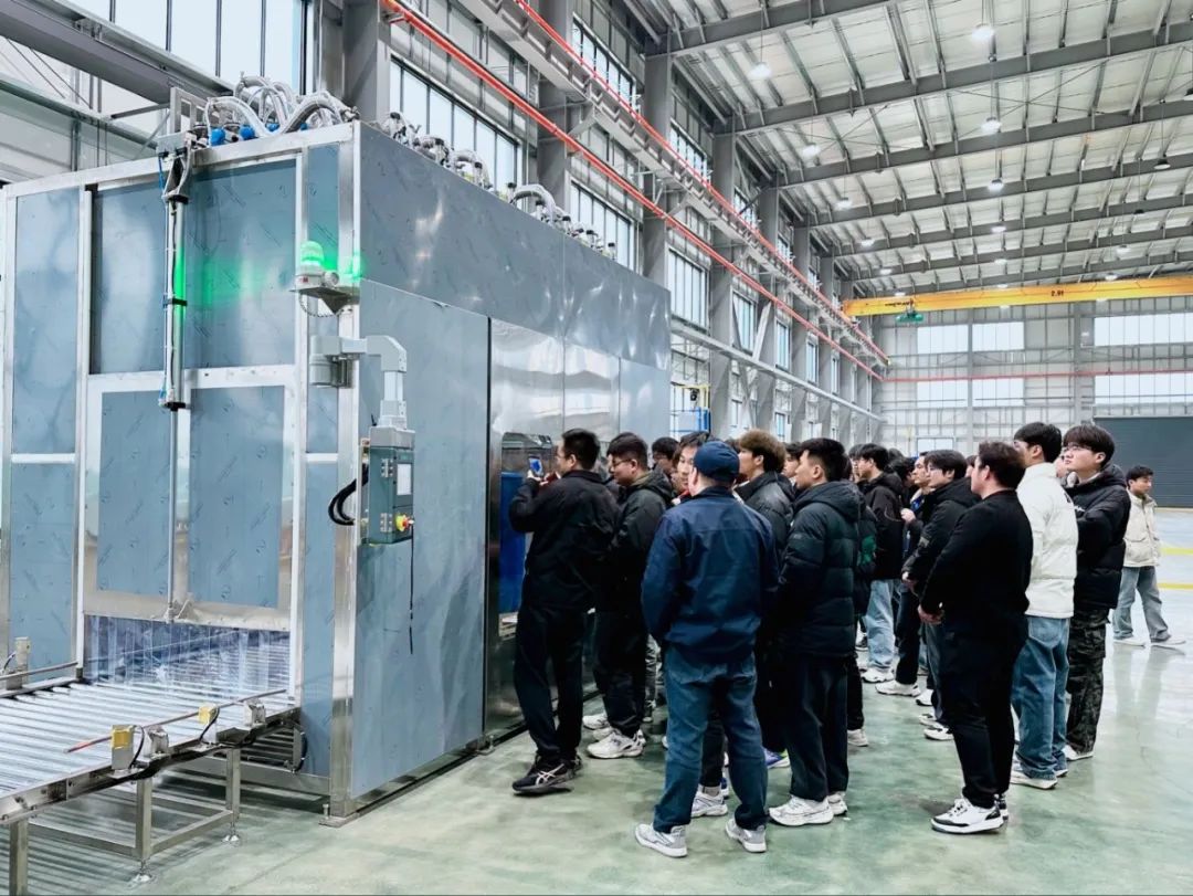 安徽水利水电职业技术学院J9官网班同学春日开启职业成长新旅程